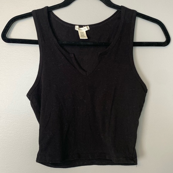 💜 Cropped V Tank - Medium - Picture 1 of 5